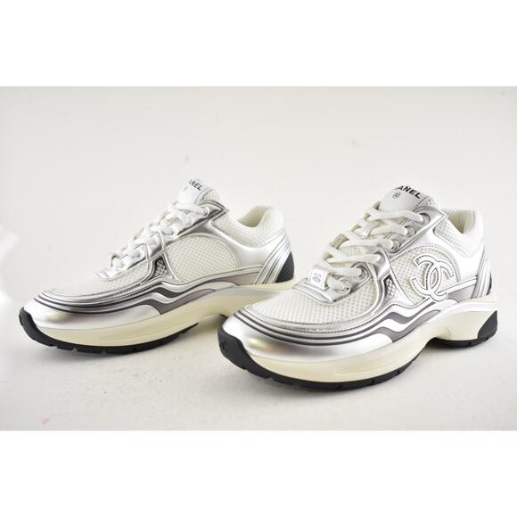 Chanel REV White Silver Metallic CC Logo Tie Flat Runner Trainer Sneaker 37.5 - Picture 11 of 14